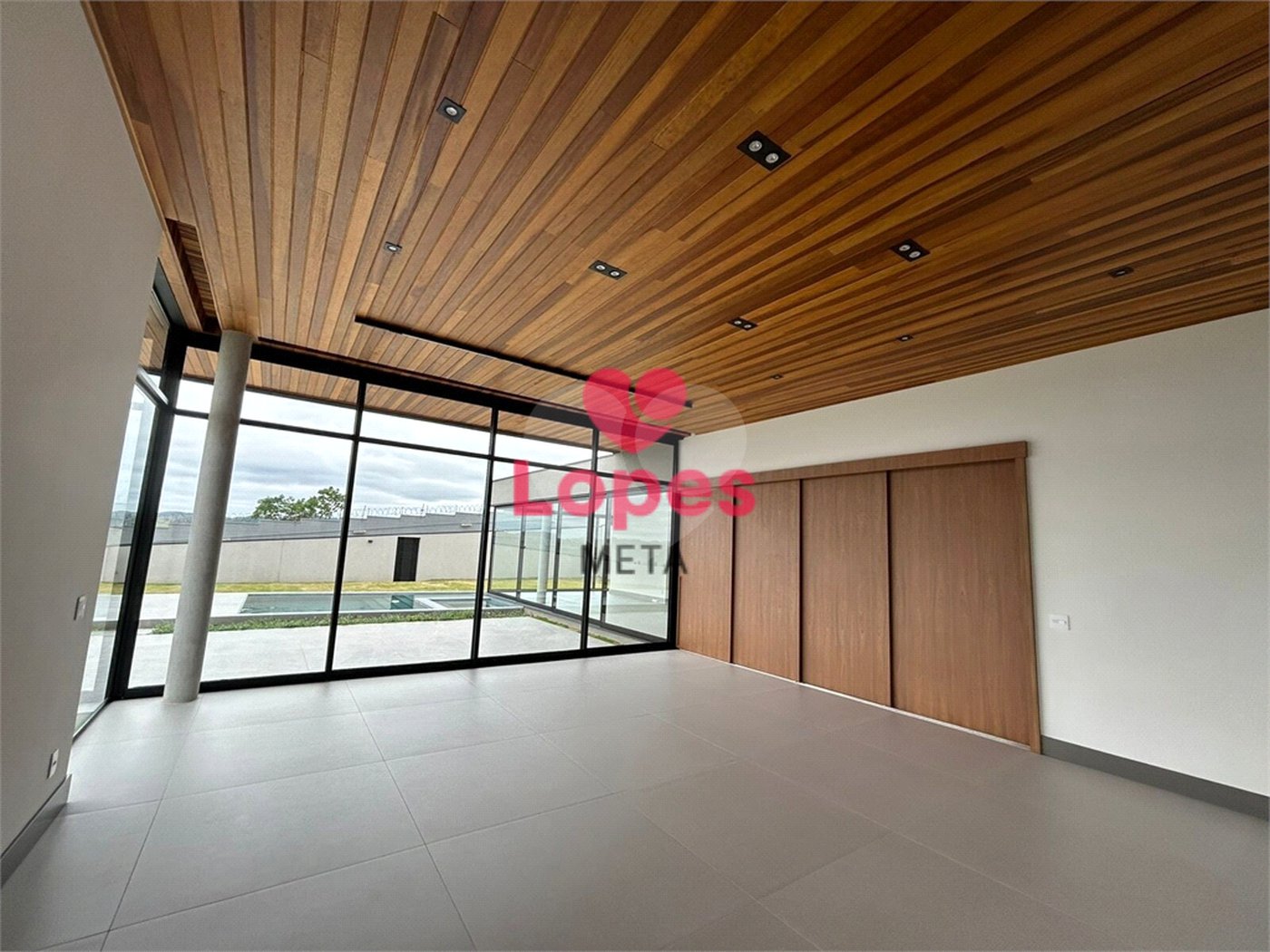 CASA LINDA NO CONDOMINIO RESERVA DO PARATEHY COM 4 DORMITORIOS, 4 SUÍTES, PISCINA, ELEVADOR, SJC