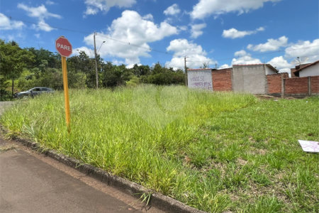 Terreno à Venda no Residencial Bosque dos Tamanduás – Descalvado/SP