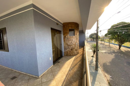 Casa no Jardim Hikare