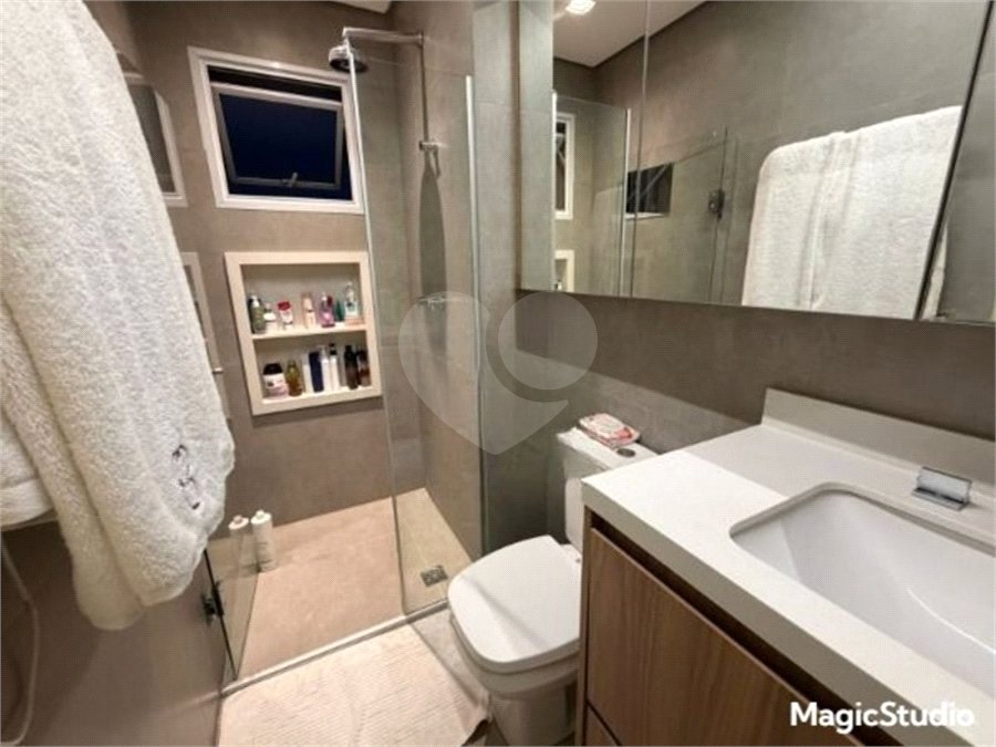 Apartamento com 120m², 3 dormitórios, sendo 3 suítes, 2 vagas de garagem, à venda no Tatuapé.