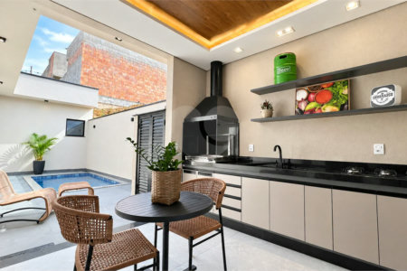 Indaiatuba - Casa condomínio Park Vista Real - AT : 200m - AC : 140m - Boiller Instalado - torneiras quentes - 3 quartos : sendo 1 suite - Suite - Ar Condicionado Samsung 12 Btu’s; arandelas de cabeceira , Dommus Closet . Esquadria , porta automática . 2 Quartos - Ar Condicionado Samsung 9 Bt