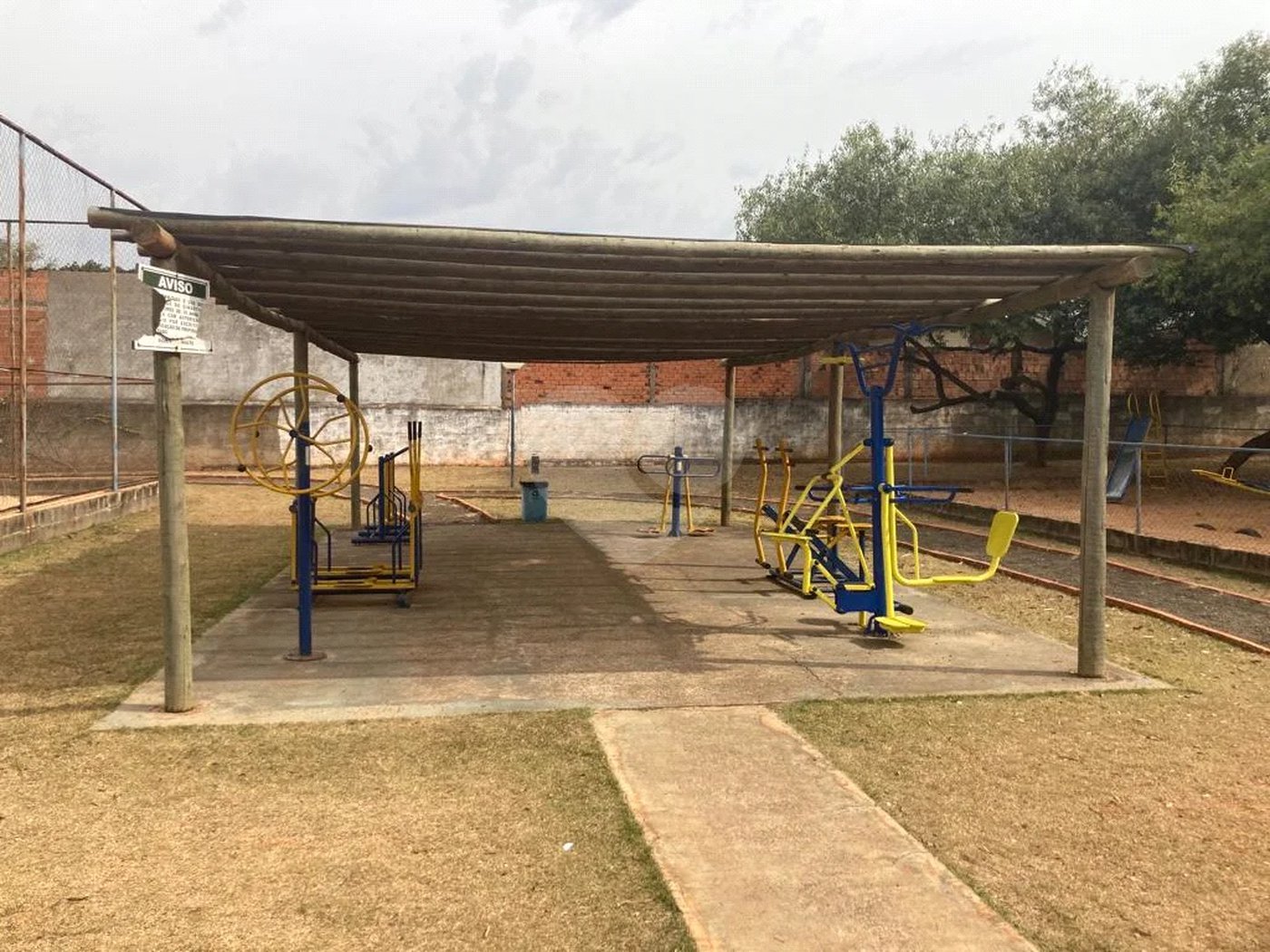 Casa à venda no Condominio Bertolin II