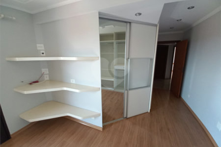 Duplex no Edifício Acapulco.