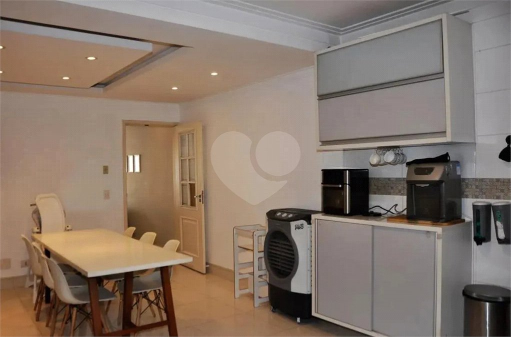Casa à venda com 4 quartos em Vila Fiat Lux, São Paulo