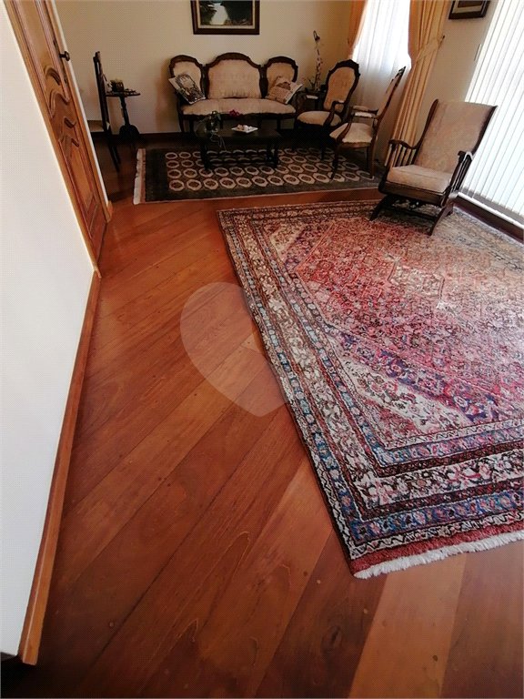 APARTAMENTO COBERTURA Á VENDA COM 200m2 ÍCONE NA BELA VISTA