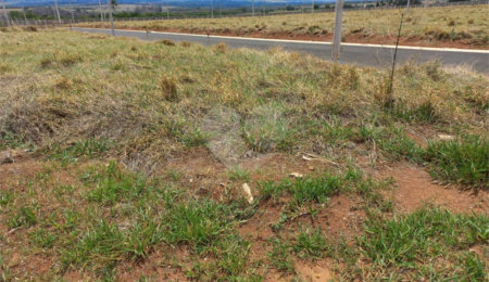 Terreno à venda no condomínio Villeneuve, São Carlos - SP