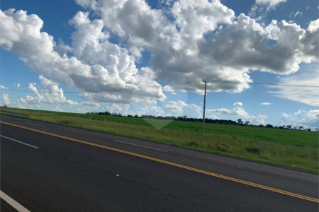 Área de terra no distrito de Água vermelha/SP