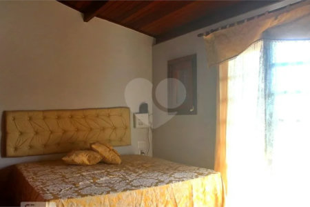 Casa com 250m² , 3 quartos, sendo 1 suíte , 3 vagas , à venda no Jd. Ana Maria - Santo André