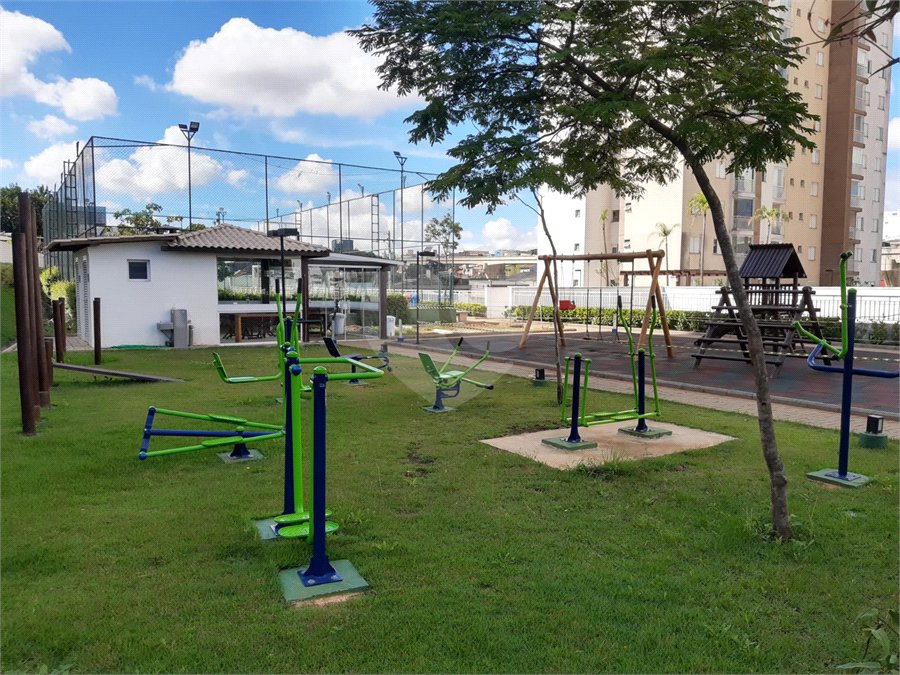 Apartamento de 2 quartos em Vila Ema, SP