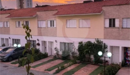 Casa à venda com 3 quartos, sendo 1 suíte,  no condomínio Palm Garden Residence, São Paulo - SP