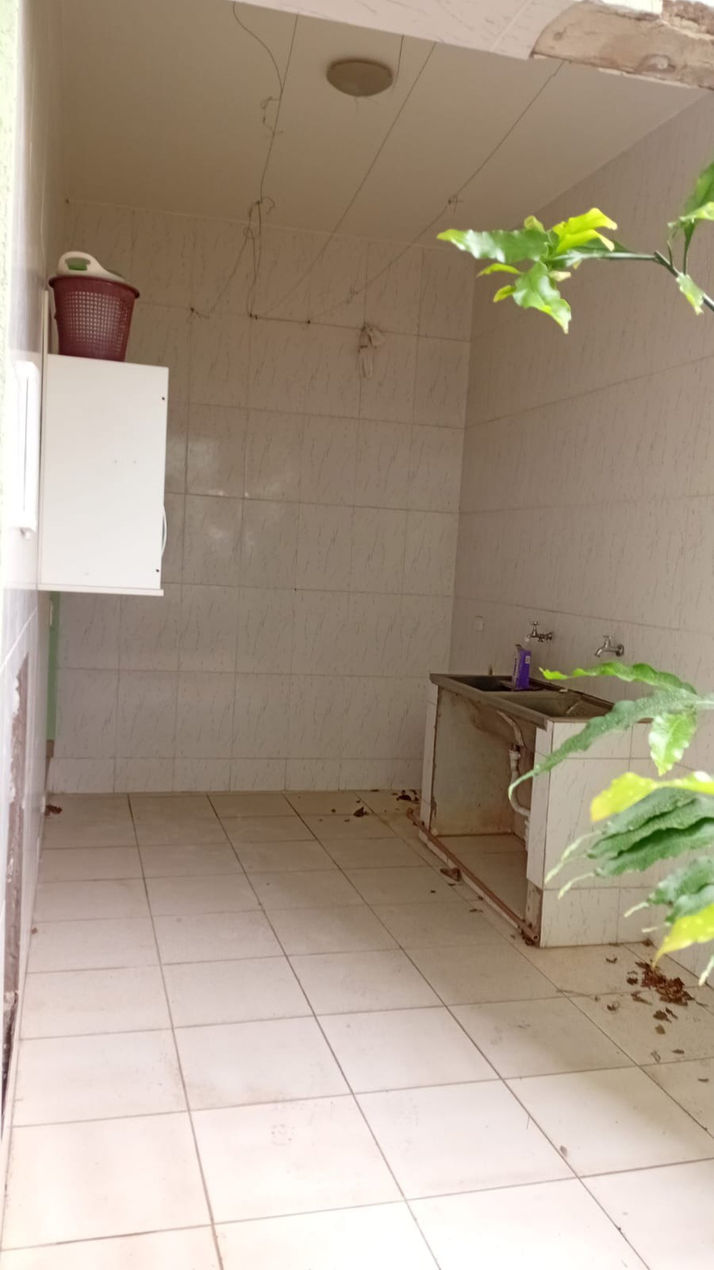 Sobrado residencial/comercial para alugar com 4 quartos, sendo 1 suíte, em Parque Ipê, São Paulo - SP