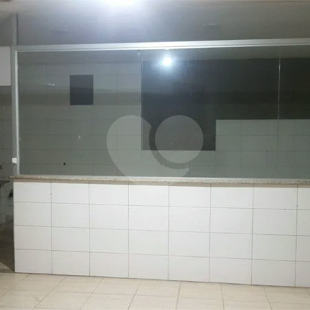 Prédio comercial com 724m² , 8 banheiros e 5 vagas de garagem , à venda na Vila Formosa.