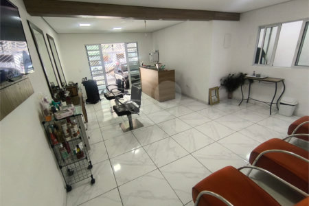 Sobrado Comercial com Grande Potencial – Campo Limpo