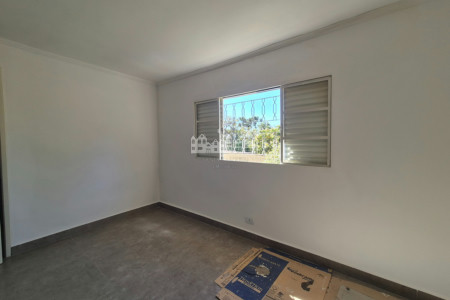 Casa à venda com 3 quartos, sendo 1 suíte, em Ribeirão dos Porcos, Atibaia - SP