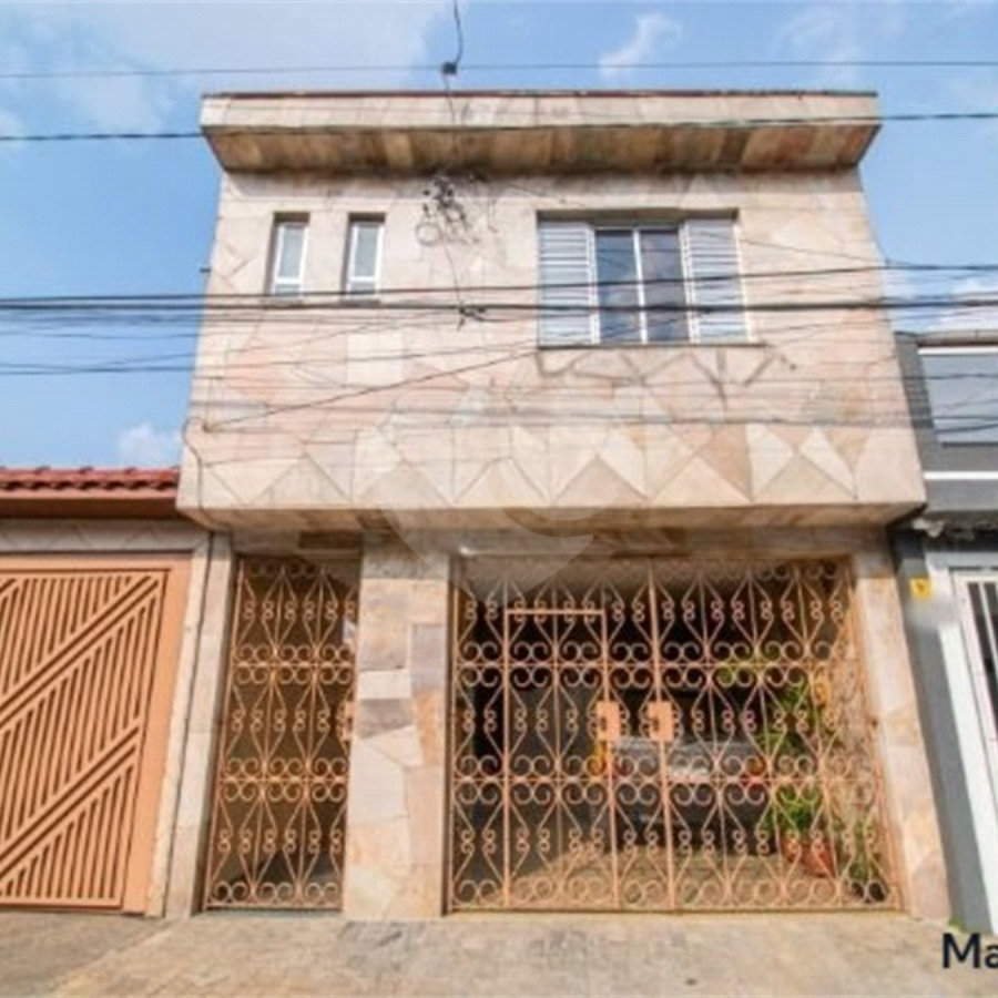 Casa com 240m², 4 dormitórios, sendo 1 suíte, 1 vaga de Garagem, à venda na Vila Prudente.