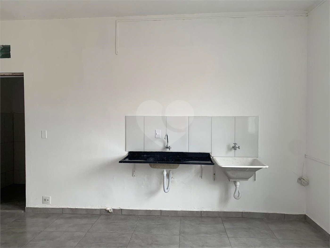 Sala Comercial de 40m² no Alvinópolis - Sobreloja