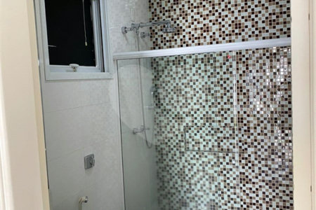 Casa à Venda de 4 dormitórios suítes em São Carlos, no Condomínio Damha I