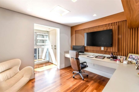 Apartamento à Venda - Santa Cecília, 3 Quartos, 160m2 Este espaçoso apartamento de 162 m² oferece uma combinação perfeita de conforto e localização privilegiada!!