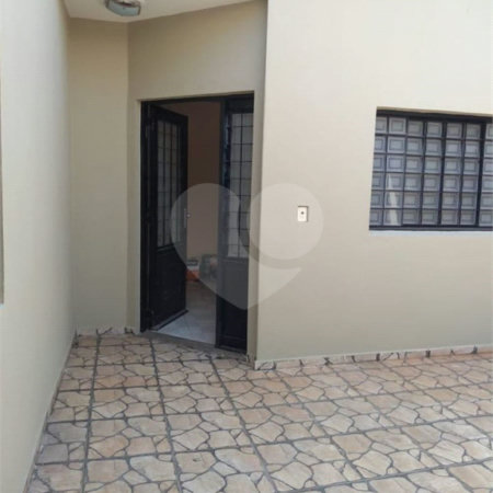 Casa com salão comercial para venda no Jardim Cruzeiro do Sul