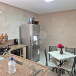 Casa com 2 Dormitórios á venda, em São Carlos.