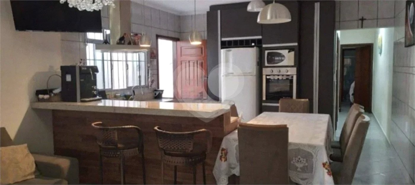 Execelente casaà venda no bairro Jardim São Luiz