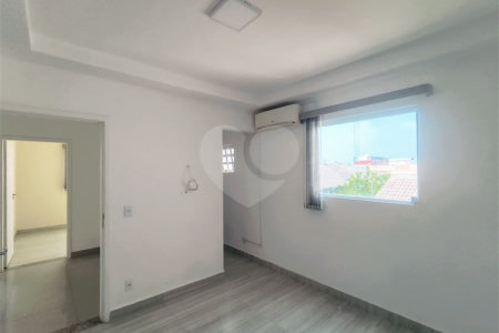 Casa com Suíte Master, Closet, Piscina e Espaço Gourmet Próxima ao Parque Ecológico- 03 quartos -com quintal