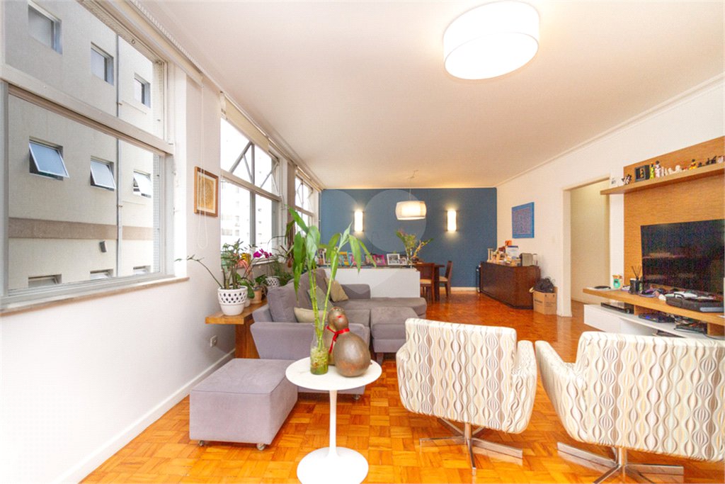 Apto espaçoso | 180 m² | 3 dorms. (1 suíte) | 1 vaga em Santa Cecília!