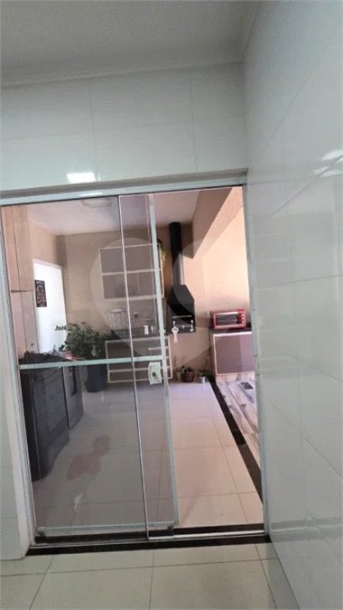 Casa em condomínio Alvorada em Araraquara com 3 dormitórios e piscina