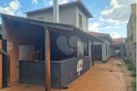 Casa Comercial no Centro .