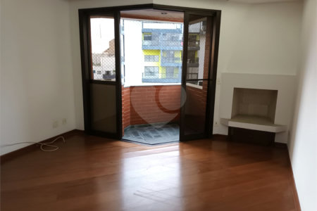 Apartamento á venda 3 dormitórios Vila Andrade, São Paulo - SP