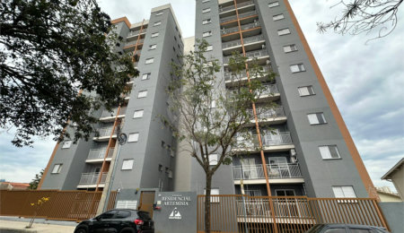 Apartamento à venda com 2 quartos, sendo 1 suíte,  em Azulville I, São Carlos, SP
