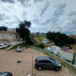 Sobrado à venda com 3 quartos, sendo 1 suíte, em Vila Omízollo, Louveira, SP
