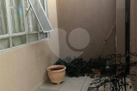 Casa térrea no Douradinho.
