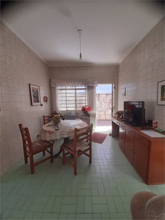 Casa terrea para venda no bairro Palmas do Tremembe.