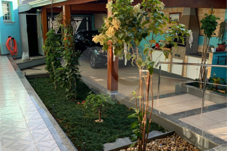 Casa com 2 dormitórios - Jd. Alvinópolis - Atibaia