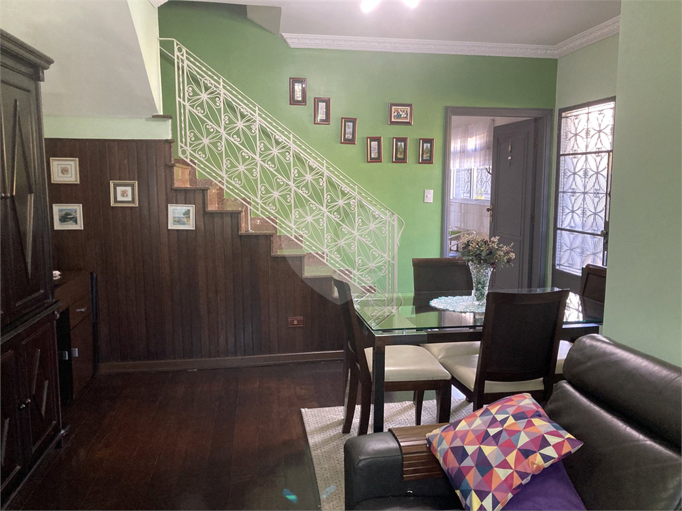 Casa com 4 dormitórios na Saúde.