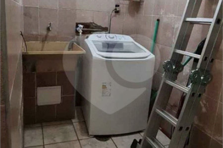 Casa térrea para venda em Descalvado/SP.