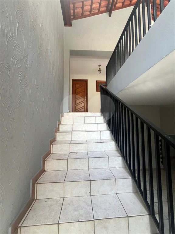 Casa Assobradada à Venda – Conforto, Excelente Acabamento e Localização Central