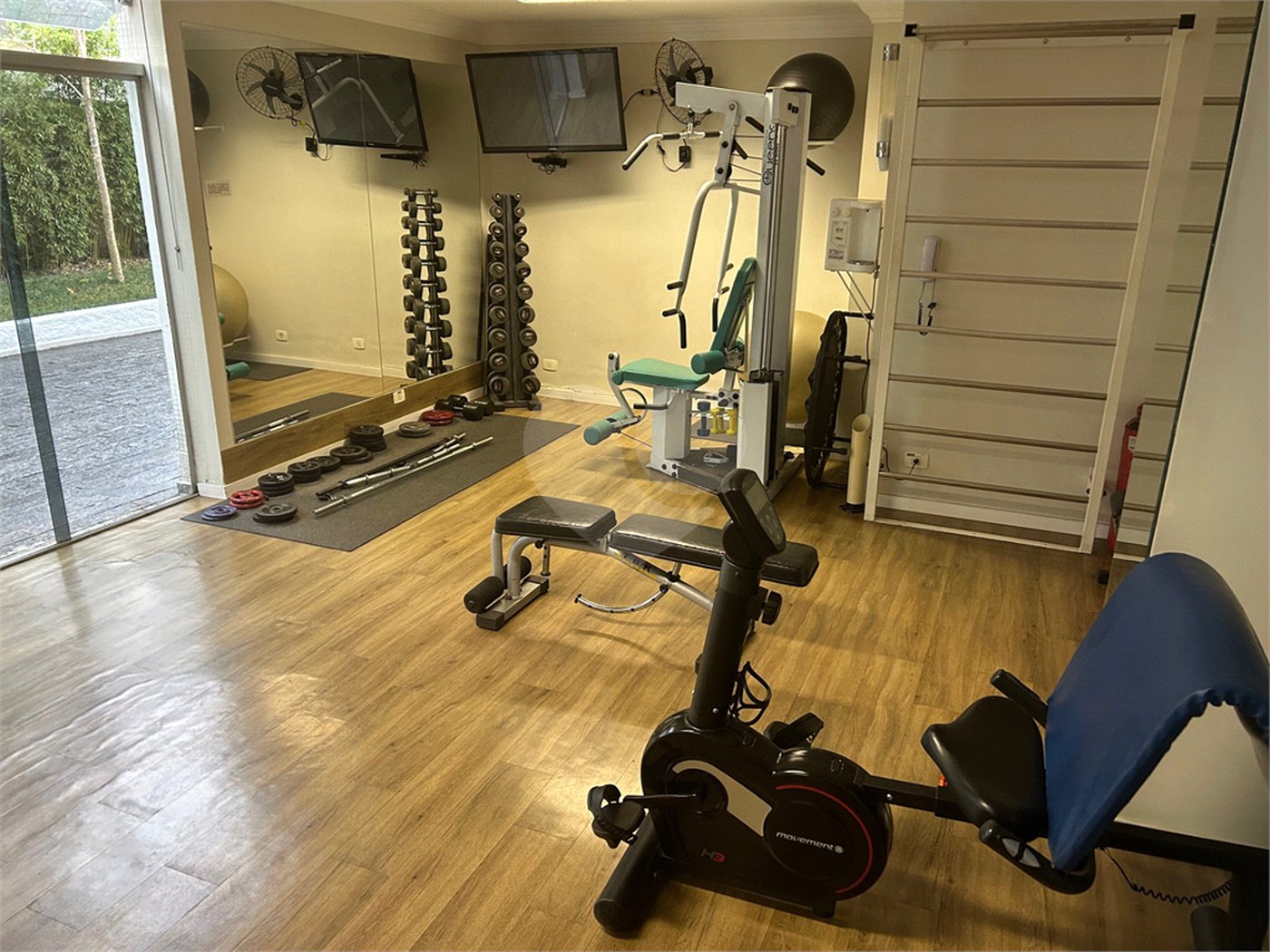 APARTAMENTO 182 M2 3 DORMITÓRIOS À VENDA VILA NOVA CONCEIÇÃO