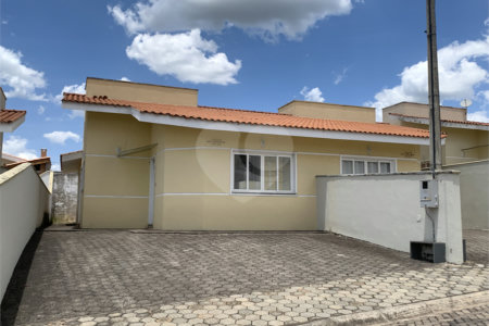 Casa 3 dormitórios - Condomínio MARF - Bom Jesus dos Perdões