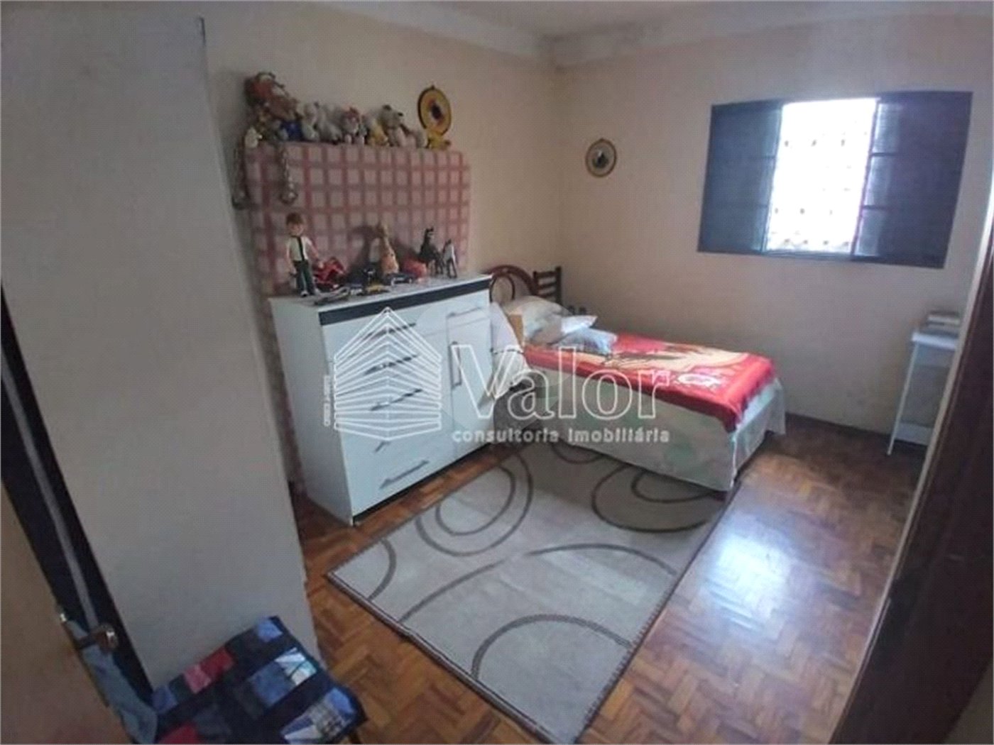 Casa Terreá á Venda.