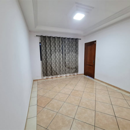 Casa sobrado para venda no Jardim das Torres