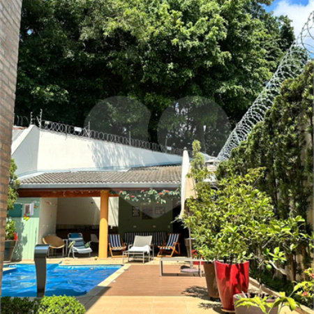 Casa á venda - Saúde alto padrão