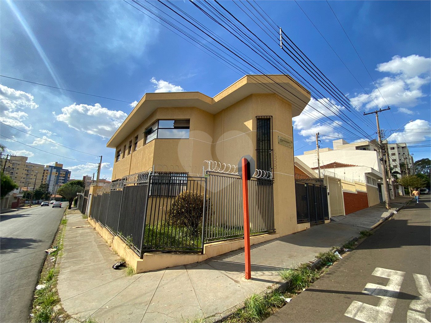 Casa comercial a venda perto da Santa Casa