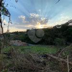 Terreno em Atibaia com 415 metros e pronto para construir no bairro Jardim Paulista, aceita financiamento