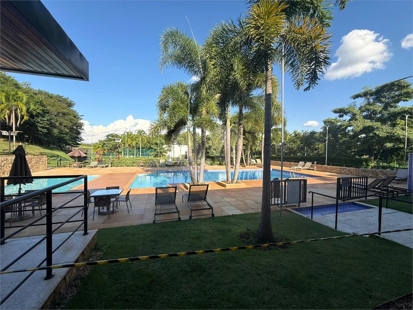 Terreno a venda no condomínio Villa DAquila, Santa Rosa, Piracicaba.