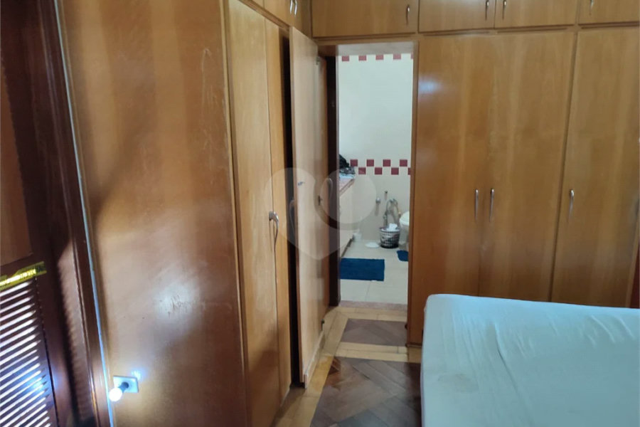 Casa Espetacular com Piscina e Churrasqueira à Venda na Vila Rezende