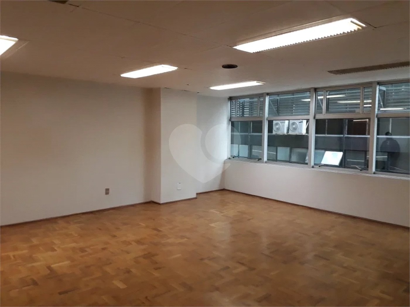 Conjunto Comercial na Av. Paulista, Anexo ao Metrô Brigadeiros