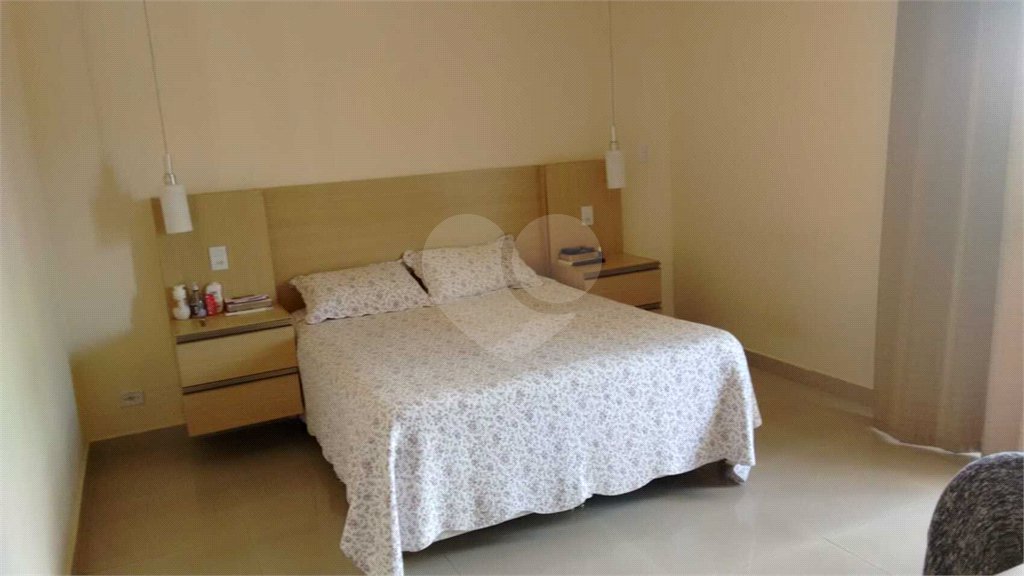 CASA A VENDA NO BAIRRO VISTA VERDE COM 3 DORMITORIOS, 3 SUITES, 3 VAGAS, METRAGEM 316M², SJC