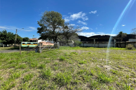 Terreno no Jardim Jockey Clube